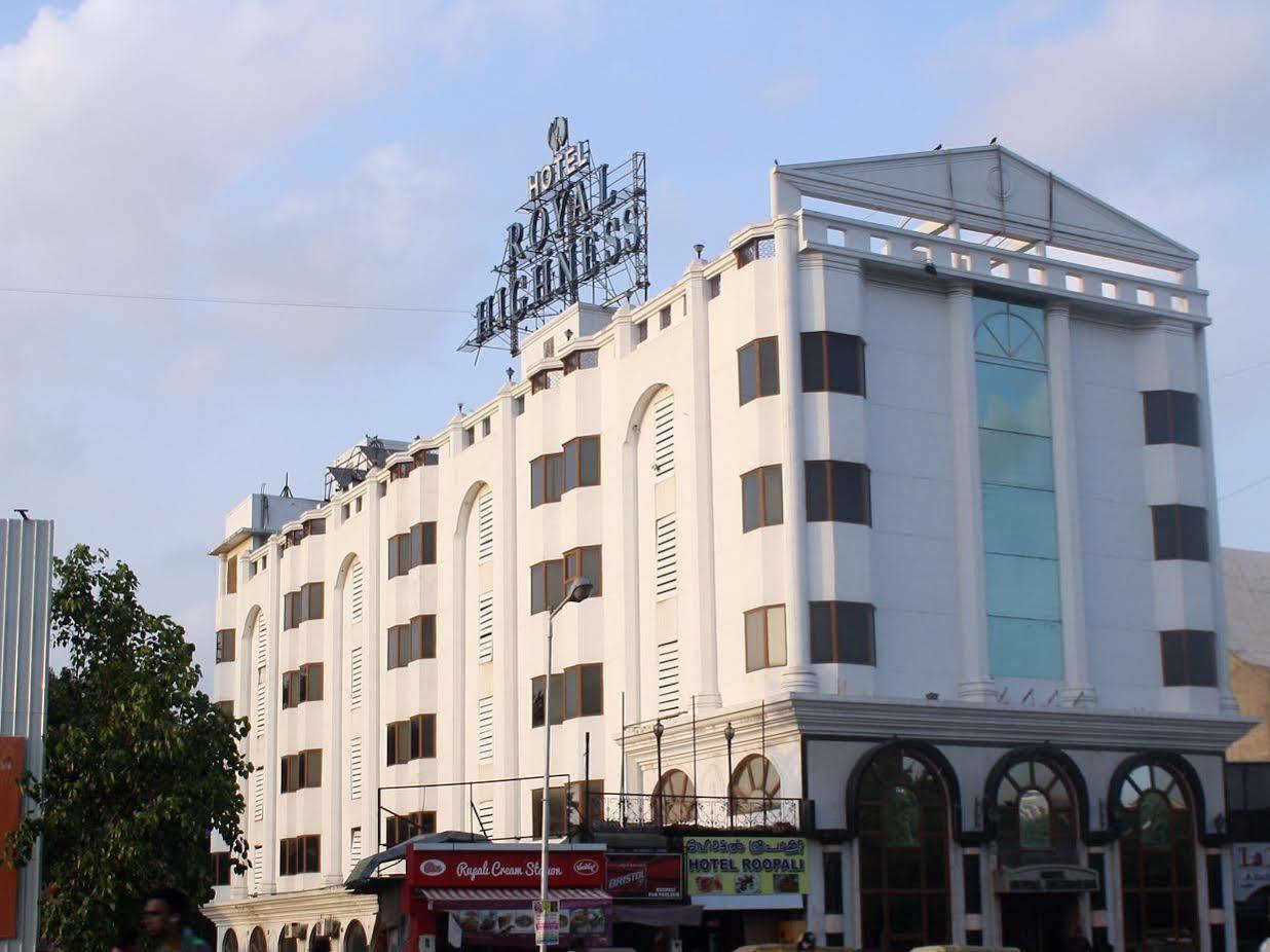 Hotel Royal Highness Ахмедабад Экстерьер фото